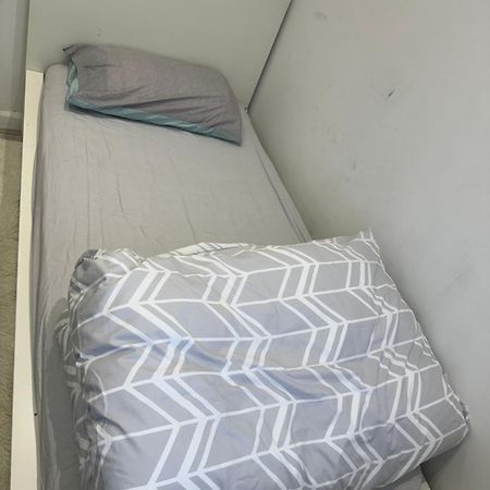 Single Room Canvey Island Exterior foto
